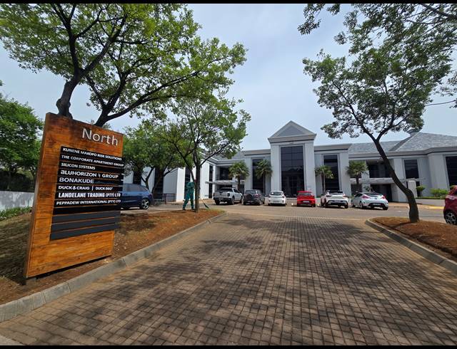 4,076M² OFFICE FOR SALE IN BRYANSTON